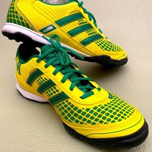 Adidas adi5_X soccer shoes for turf. Men’s US 9